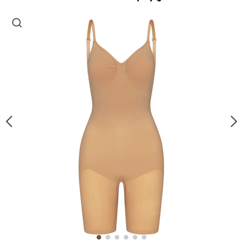 SKIMS SEAMLESS SCULPT BODYSUIT MID THIGH in Ochre Size XS